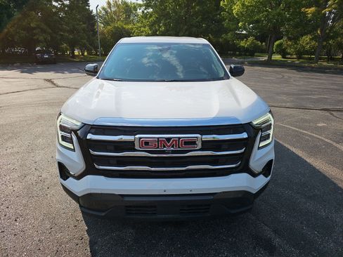 Used 2026 GMC Terrain Elevation AWD/4WD image 9