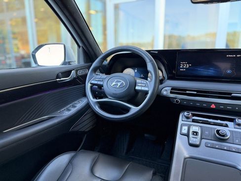 Used 2024 Hyundai Palisade Calligraphy image 16