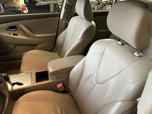 Used 2009 Toyota Camry Hybrid image 10