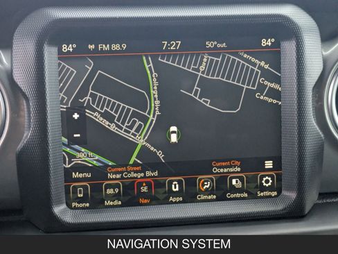 Used 2022 Jeep Gladiator Overland image 18