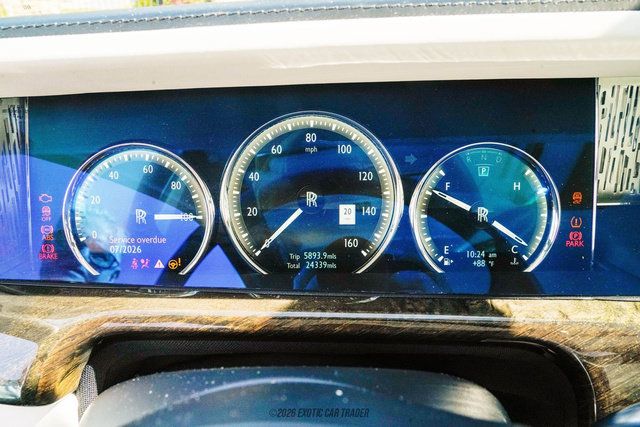Used 2020 Rolls-Royce Phantom Sedan RWD image 19