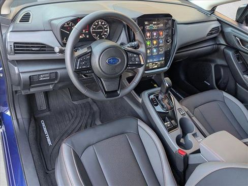 Used 2025 Subaru Crosstrek 2.5i Limited AWD/4WD image 3