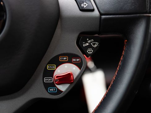 Used 2012 Ferrari 458 Italia Coupe RWD image 32