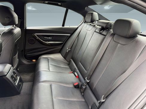 Used 2018 BMW 330i xDrive Sedan w/ Convenience Package AWD/4WD image 27