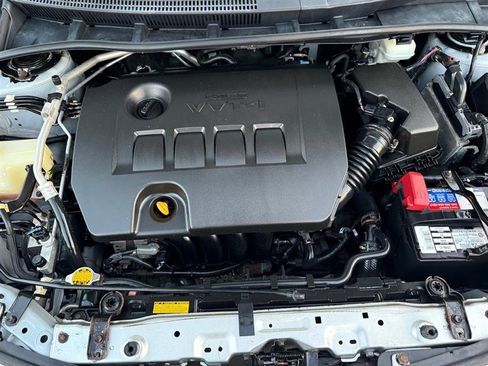 Used 2013 Toyota Corolla LE Special Edition image 29