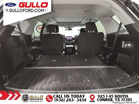 Used 2021 Ford Explorer Limited w/ Equipment Group 301A image 11