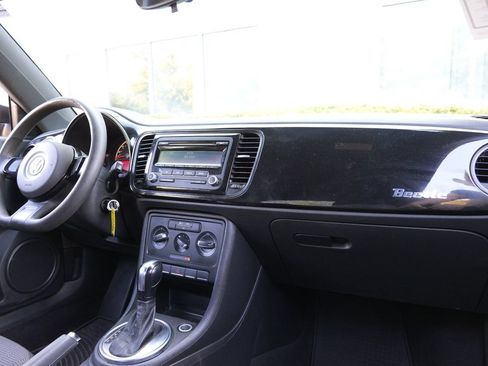 Used 2013 Volkswagen Beetle 2.5 FWD image 7