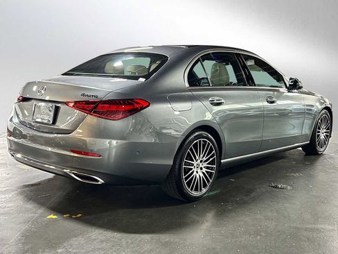 Used 2025 Mercedes-Benz C 300 4MATIC Sedan image 5