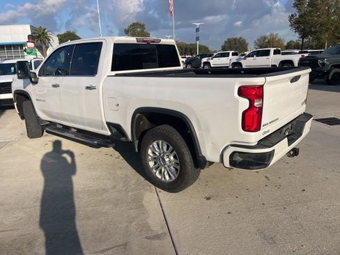Used 2021 Chevrolet Silverado 2500 High Country w/ Technology Package image 5