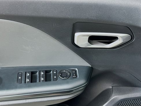 Used 2025 Kia K4 LXS image 15