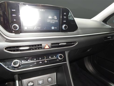 Used 2023 Hyundai Sonata SE image 26