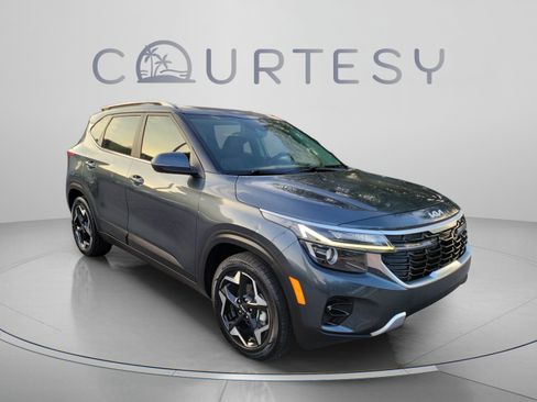Used 2024 Kia Seltos EX FWD image 5