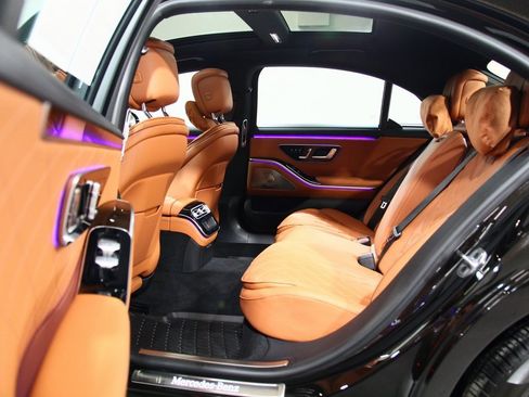 Used 2024 Mercedes-Benz S 580 S 580 image 28