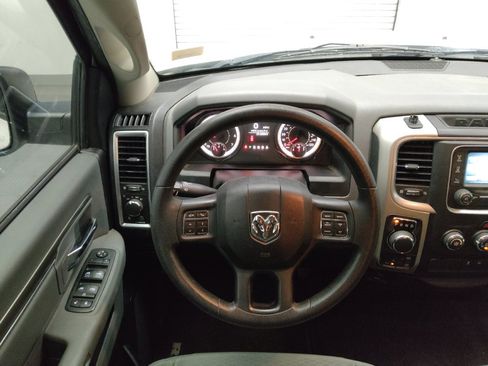 Used 2017 RAM 1500 Classic SLT AWD/4WD image 22