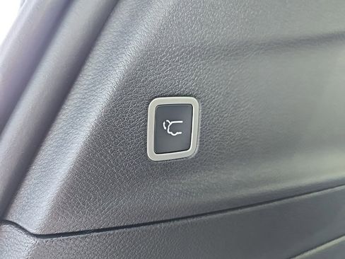 New 2026 Chrysler Pacifica Limited w/ S Appearance Package image 71