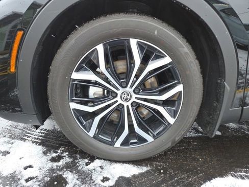 Used 2026 Toyota Crown XLE image 26