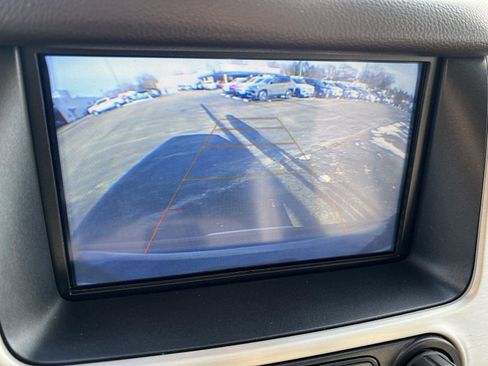 Used 2020 GMC Yukon XL SLT image 32