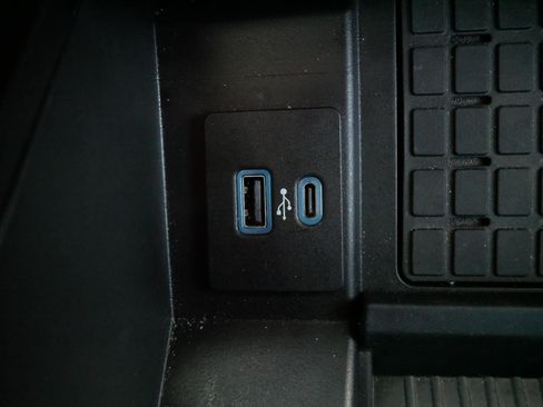 Used 2023 Ford Expedition Limited AWD/4WD image 31