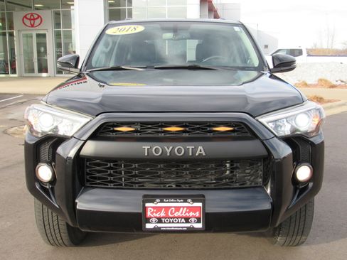 Used 2018 Toyota 4Runner SR5 Premium image 3