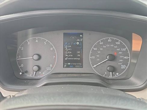 Used 2025 Toyota Corolla LE FWD image 11