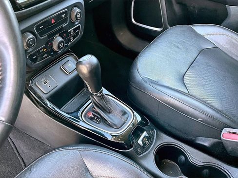 Used 2019 Jeep Compass Limited image 16