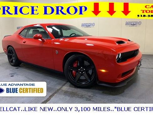 Used 2021 Dodge Challenger SRT Hellcat image 1