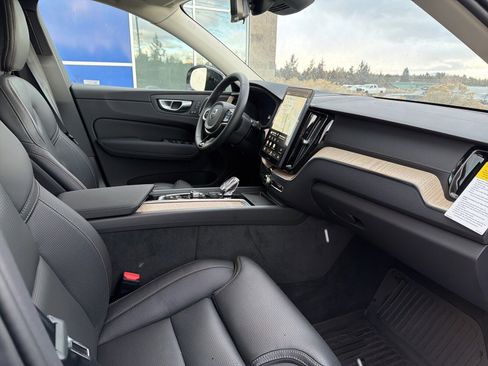 New 2026 Volvo XC60 B5 Ultra w/ Protection Package Premier image 14