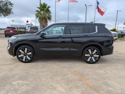 New 2025 Mitsubishi Outlander SE