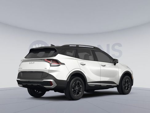 Used 2023 Kia Sportage EX AWD/4WD image 4