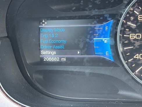 Used 2014 Ford Edge Limited w/ Equipment Group 302A AWD/4WD image 25