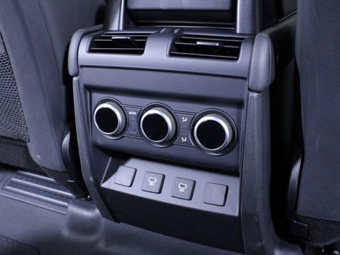 Used 2025 Land Rover Defender 110 S image 16