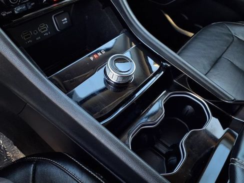 Used 2021 Jeep Grand Cherokee L Limited RWD image 18