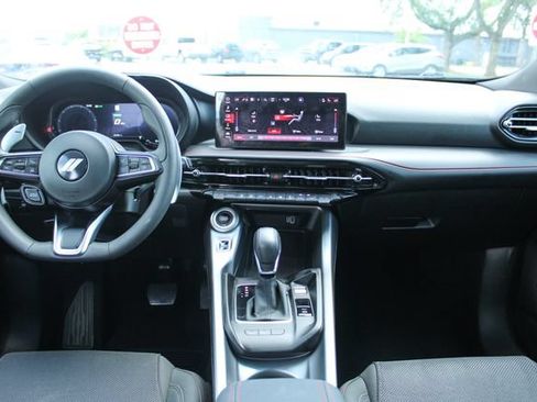 Used 2025 Dodge Hornet R/T AWD/4WD image 17