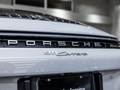 Used 2025 Porsche 911 Carrera image 22