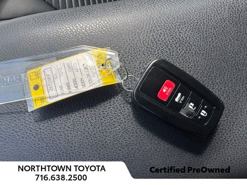 Used 2023 Toyota Camry SE w/ Cold Weather Package AWD/4WD image 33