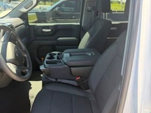 Used 2025 Chevrolet Silverado 1500 Custom Trail Boss AWD/4WD image 10