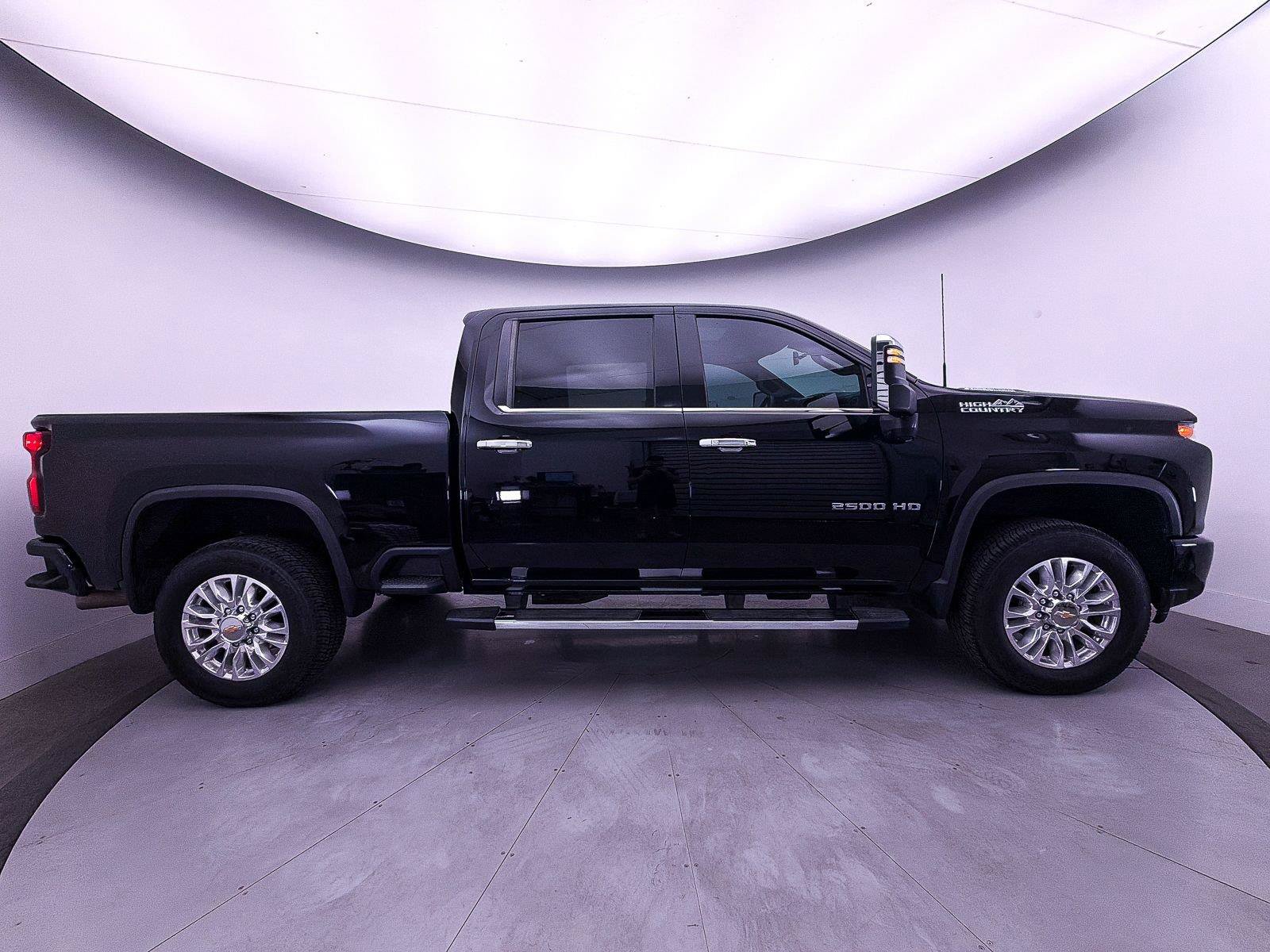 Used 2022 Chevrolet Silverado 2500 High Country AWD/4WD image 44