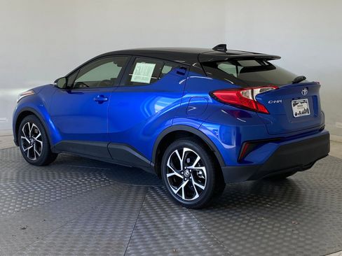 Used 2020 Toyota C-HR XLE image 3