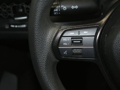 Used 2025 Honda Accord SE image 18