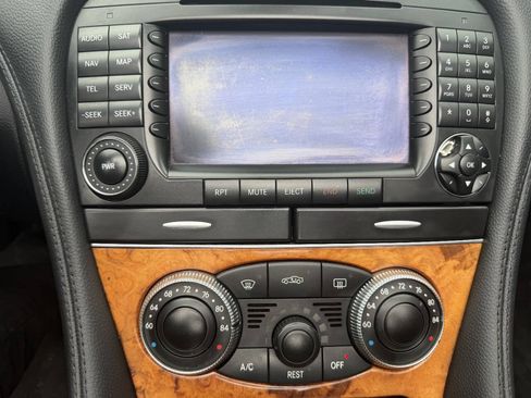 Used 2007 Mercedes-Benz SL 550 image 27