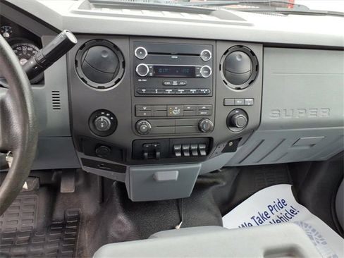Used 2011 Ford F250 XL w/ XL Value Pkg image 13
