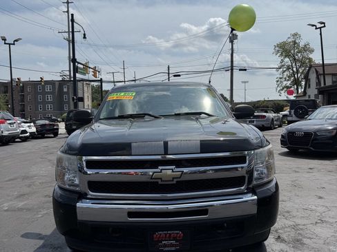 Used 2009 Chevrolet Silverado 1500 LT image 2