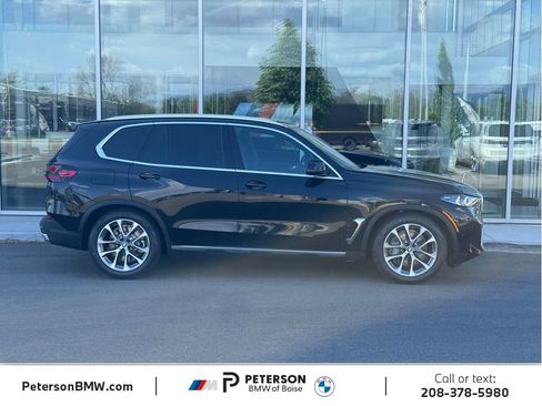 New 2026 BMW X5 xDrive50e w/ Premium Package AWD/4WD image 6