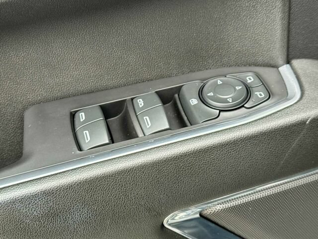 Used 2023 Chevrolet Silverado 1500 LT w/ Protection Package AWD/4WD image 13