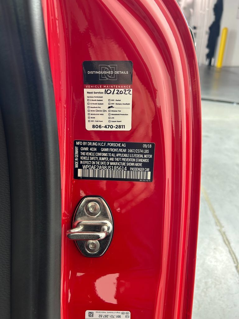 Certified 2018 Porsche 911 GT2 RS w/ Weissach Package RWD image 31