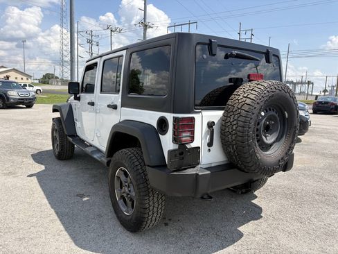 Used 2018 Jeep Wrangler Unlimited Sport S AWD/4WD image 11