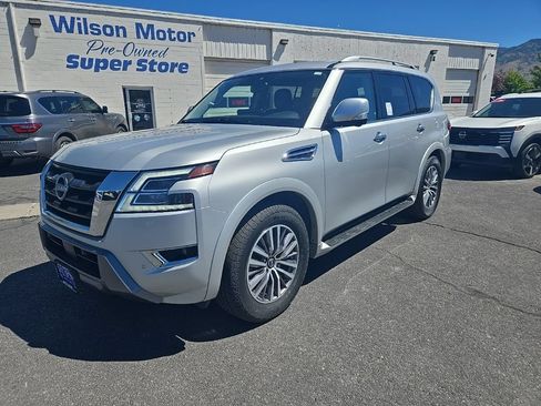 Used 2024 Nissan Armada SL w/ Captain's Chairs Package AWD/4WD image 1