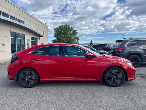 Used 2017 Honda Civic EX image 5