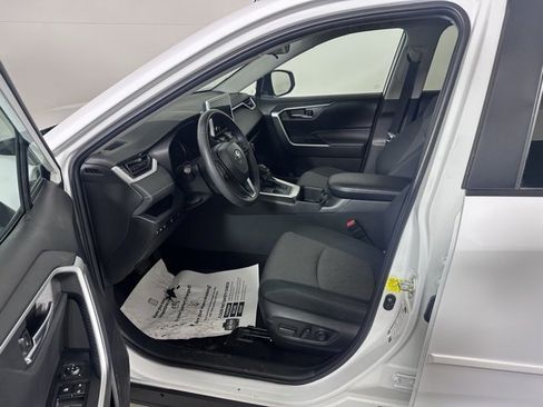 Used 2023 Toyota RAV4 XLE image 20