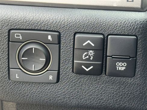 Used 2023 Lexus GX 460 Premium image 21